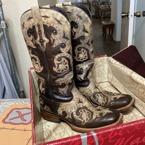 COPY - Lucchese, beautiful brown & champagne square toe Made in Mexico boots